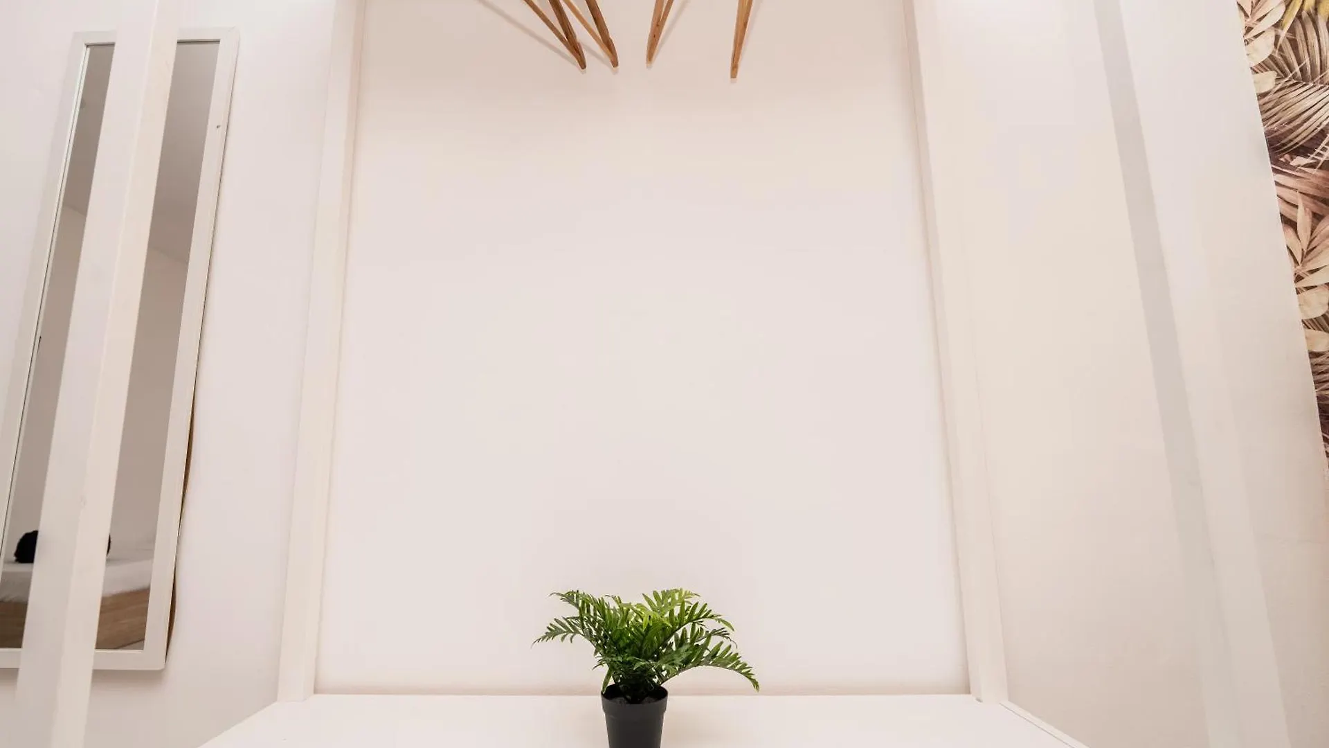 Central Room 128L Palermo Guest house