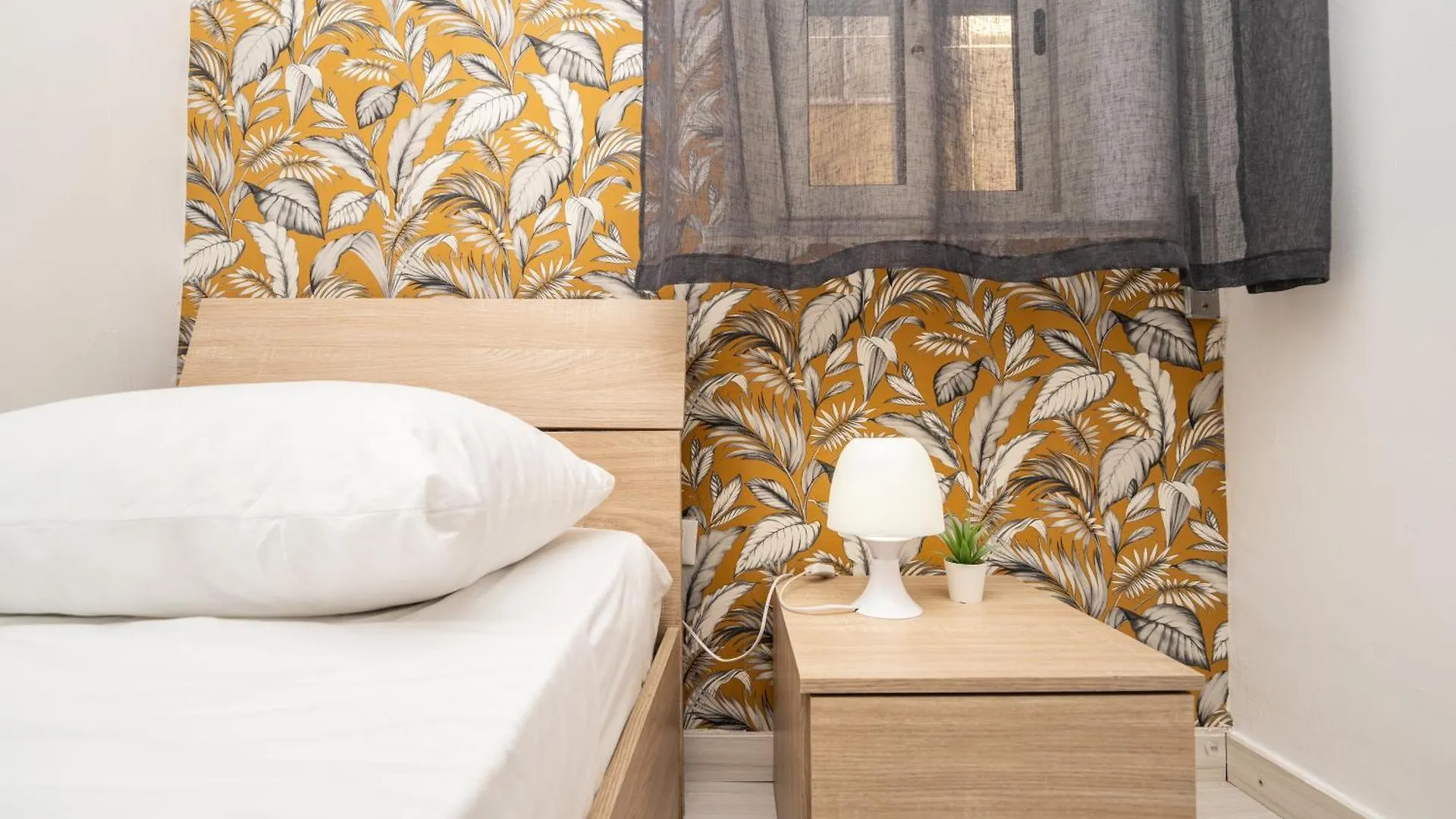 Guest house Central Room 128L Palermo Italy