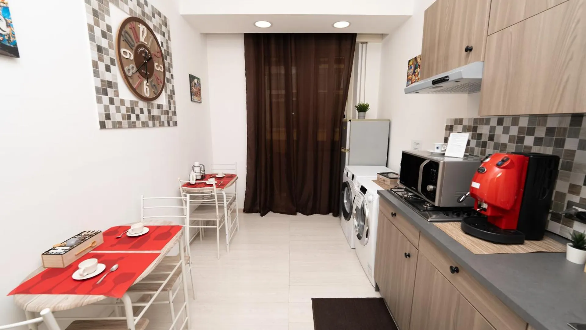 Guest house Central Room 128L Palermo Italy